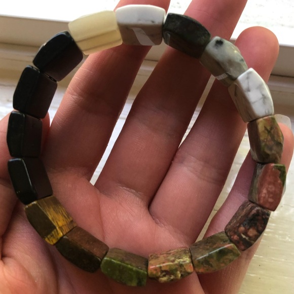 Mixed Crystal bangle bracelet - Picture 2 of 4